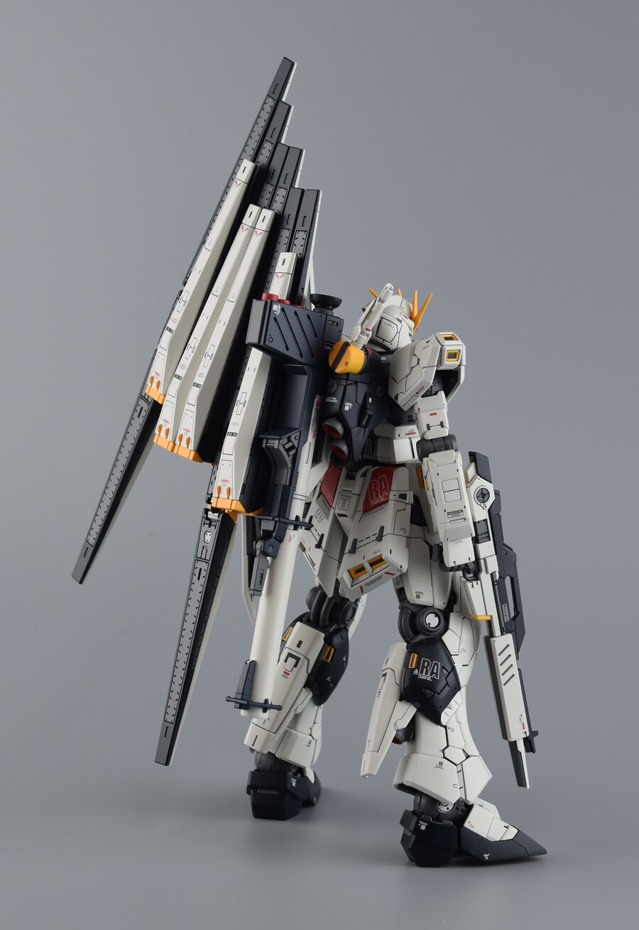﻿[RG] 뉴건담 RX-93 v Gundam_28.jpg