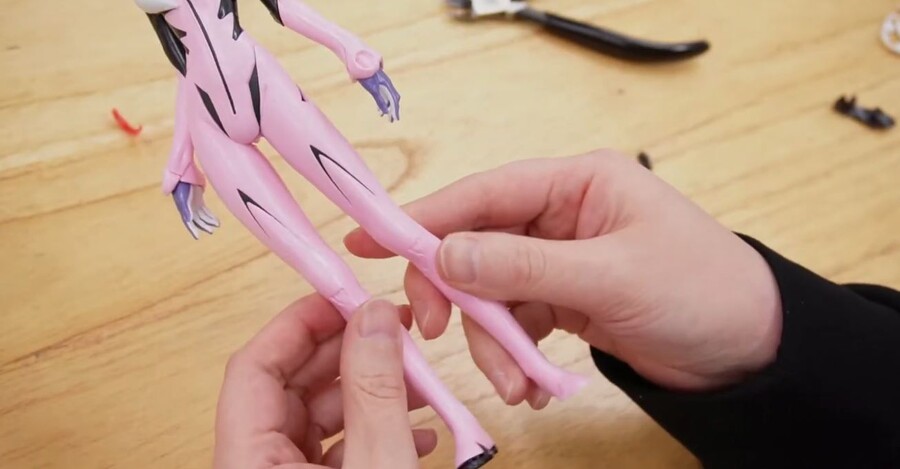 [맥스팩토리] PLAMAX 신 에반게리온 1탄 마리 일러스트리어스 조립 영상_33.jpg