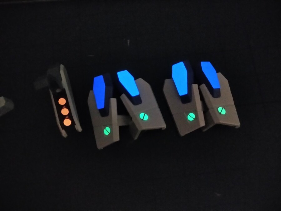 [작업中] MG 파즈 버카, 축광테이프 작업중에 찍어본 사진들입니다._14.jpg