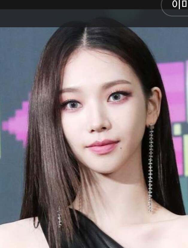 커마) 제니만들고 욕먹어서 카리나만듬_1.jpg