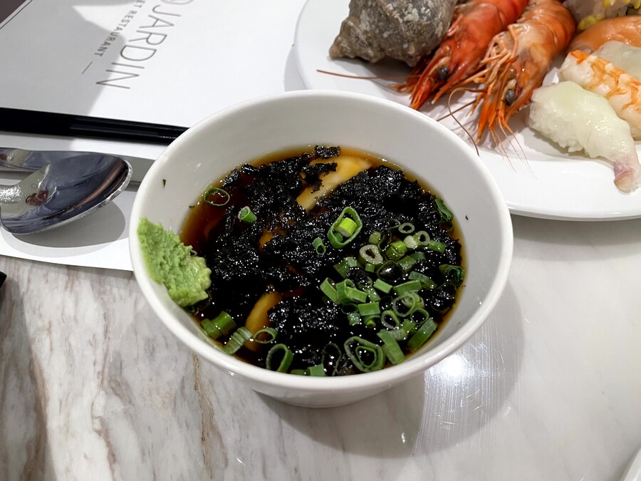 메뉴만 60가지 넘는 호텔뷔페_8.jpg