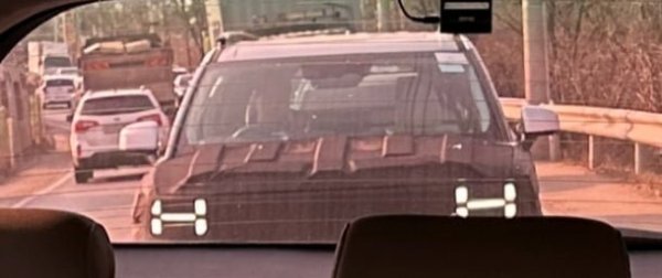 신형 싼타페 헤드라이트(feat.한솥도시락)_1.jpeg