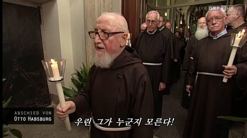 블루아카) 이름을 잃어버린 작가_5.jpg