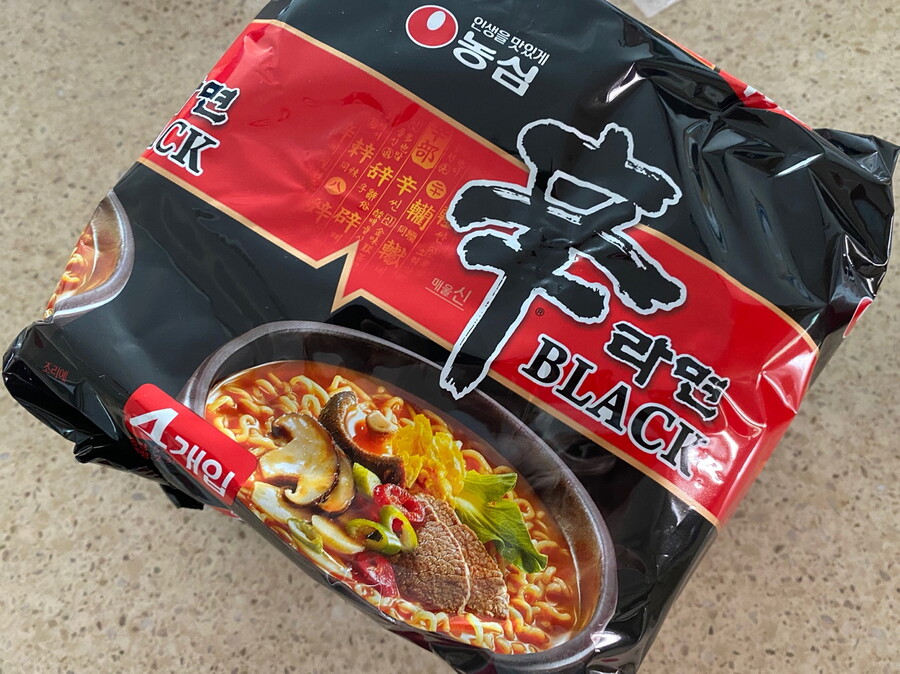 농심 신라면 블랙~~~_1.jpg