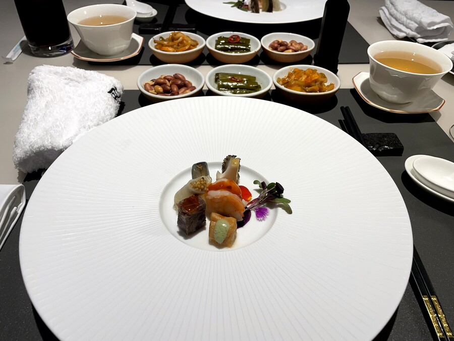 5성급 호텔 중식당 코스요리와 베이징덕_8.jpg