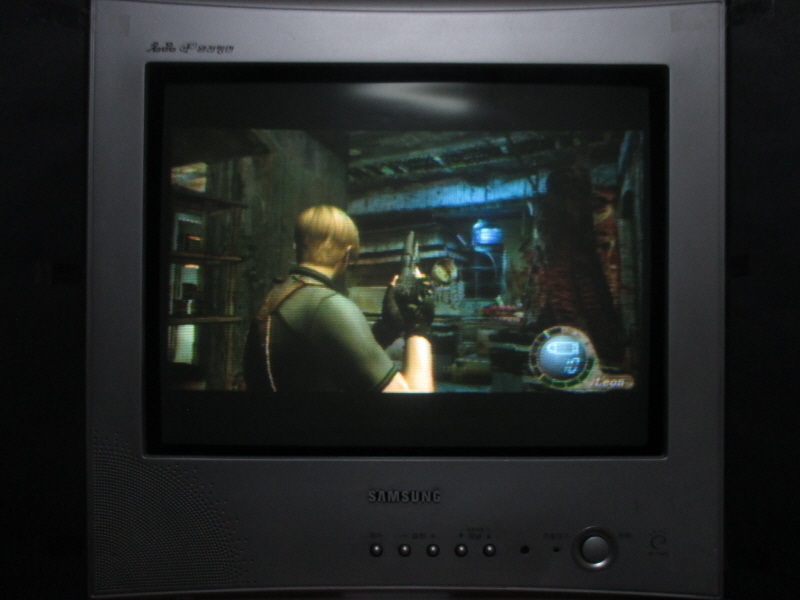 바이오 하자드 4 (11) - 브라운관 티비 화면_2.jpg
