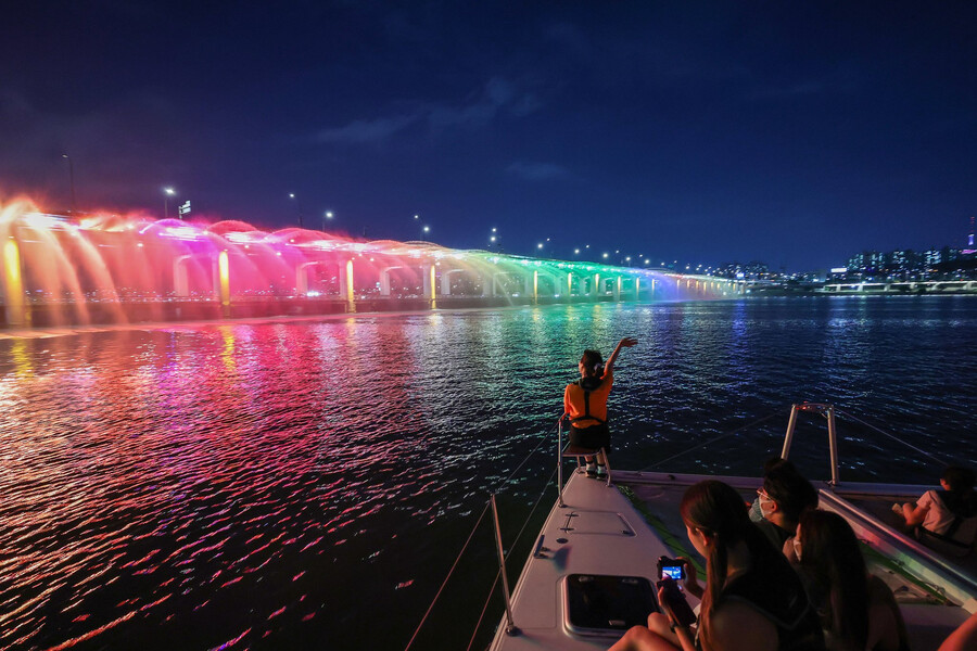 어느 음유시인의 기록문-한강에서 들려오는 노래_3.png