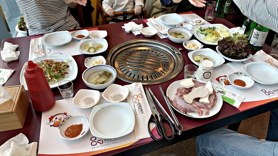 밖에서 밥 먹습니다 성남 여수동 유명갈매기