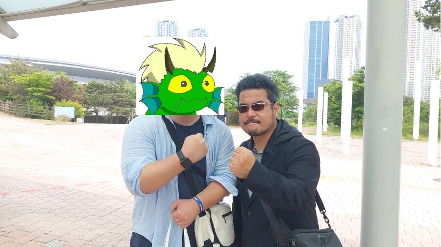 PlayX4) 플엑갔다가 ㅇㅇㅇ 만난 썰.jpg_1.jpg