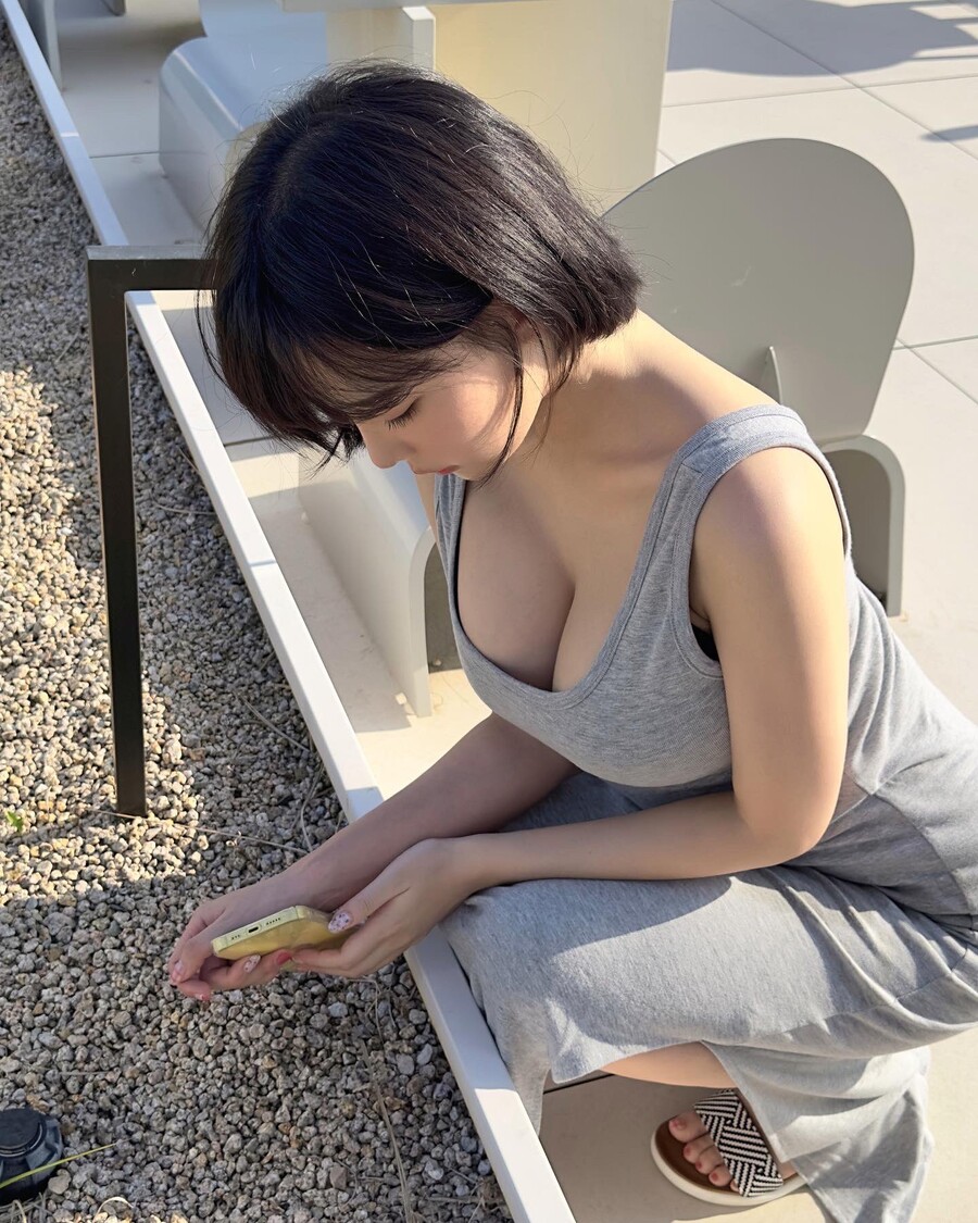 인터넷에서 유명한 모델 강인경의 동탄미시룩