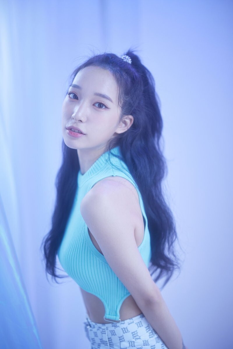 3주후 데뷔 4인조 걸그룹 바니티 지영무경력자 23세 컨셉포토