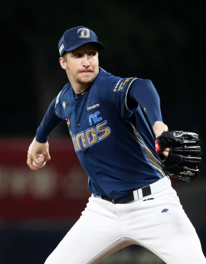 야구) NC 다이노스의 에릭 신앙_2.jpg