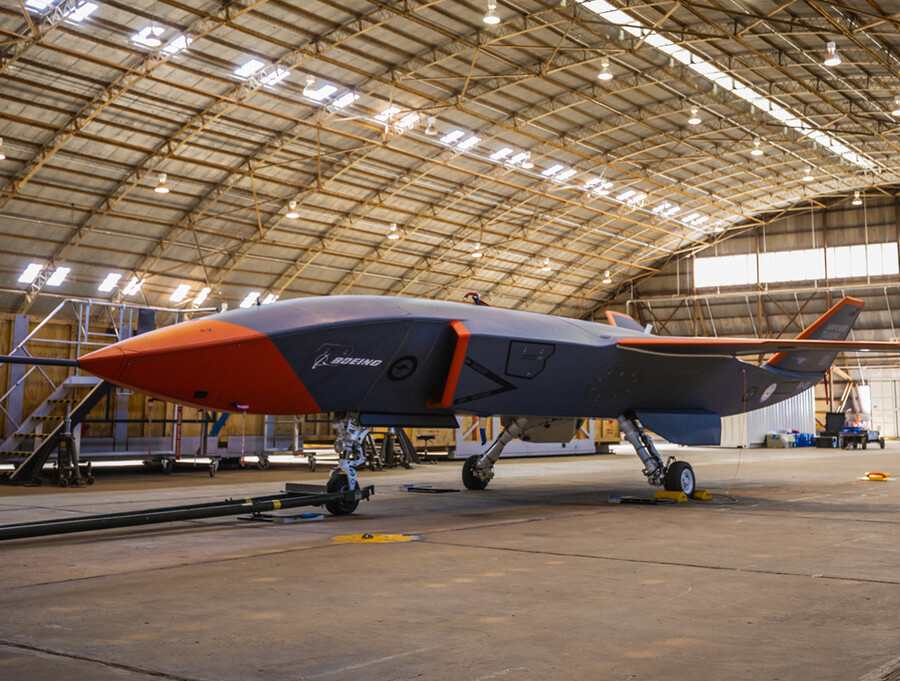 (프라외) 수상할 정도로 익숙한 천조국의 신상.twt_2.jpg