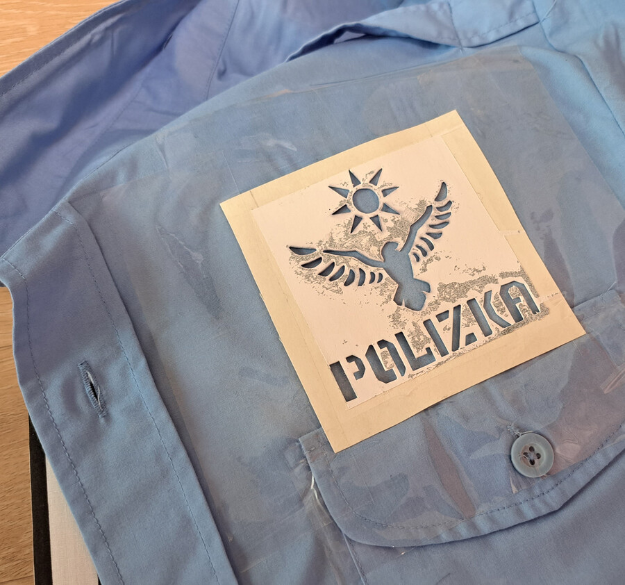 (콘트라밴드폴리스) 경찰복 마킹 제작기_6.jpg