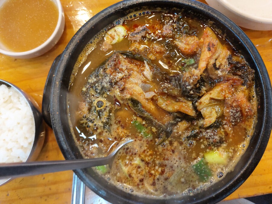 조마루 감자탕 뼈다귀 해장국_3.jpg