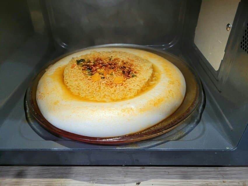 의외로 육개장 사발면 전자렌지에 돌려먹는 사람들 꽤 있더라.._1.jpeg