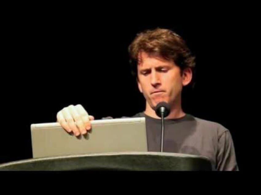 "오우... 코리안, 또 할머니 나체 사진을 보냈습니까?"_1.jpg