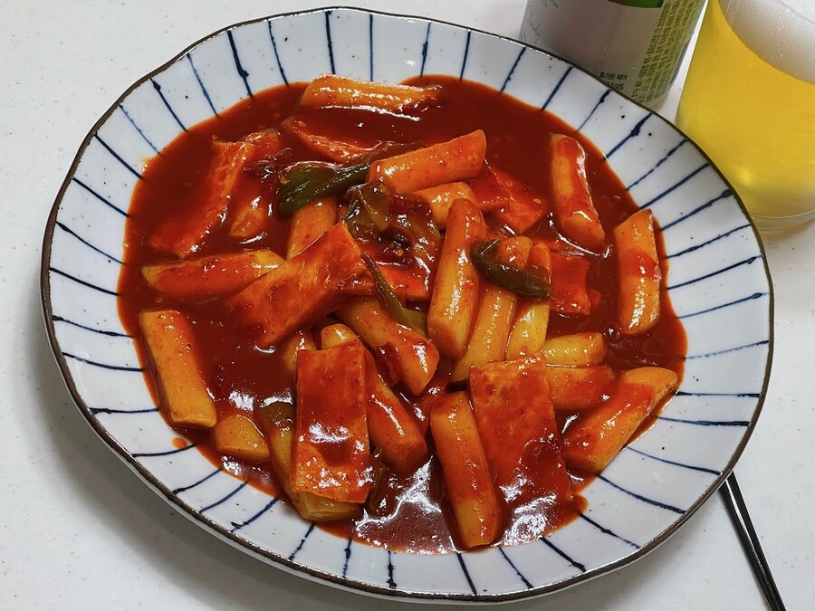제천식 빨간오뎅 양념으로 만든 매운 떡볶이