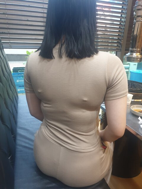 엄청난 가슴을 보여주는 뉴나. jpg_1.png