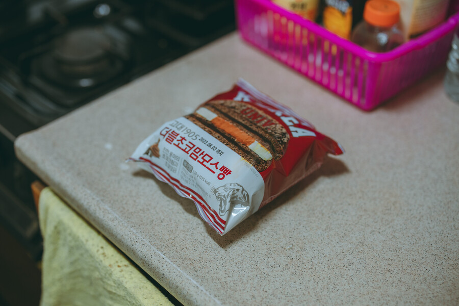 광릉불고기, 고대맘모스빵, 팝콘, 새우깡, 펩시라임 등등_2.jpg