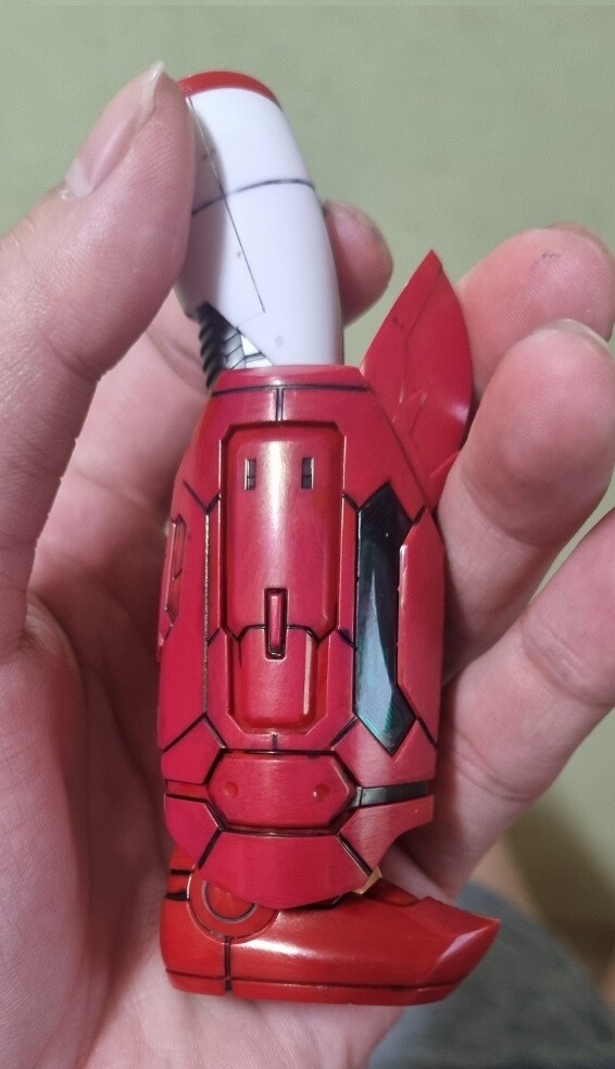 건?프라모델) 뉴비 도색 시도하다가 개 똥싸는중_1.jpg