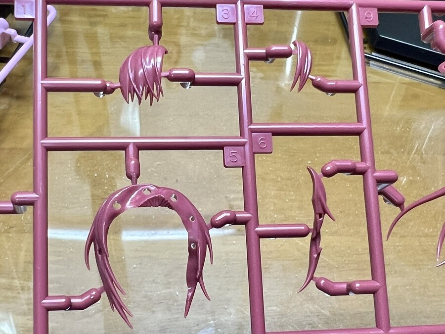 [맥스팩토리] PLAMAX 신 에반게리온 1탄 마리 일러스트리어스 해외 조립 리뷰_4.jpeg