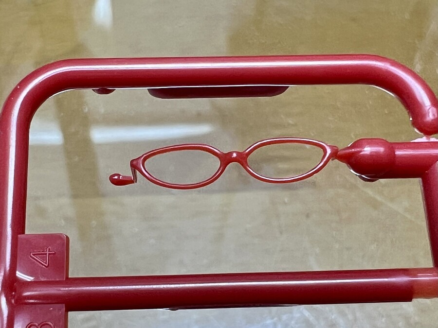 [맥스팩토리] PLAMAX 신 에반게리온 1탄 마리 일러스트리어스 해외 조립 리뷰_5.jpeg