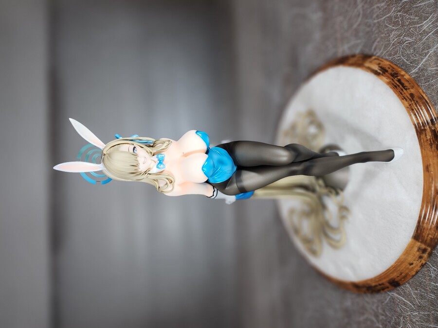 맥스팩토리) 블루아카이브 장유와 댕댕의 바니걸 여신상 1/7 아스나_1.jpg