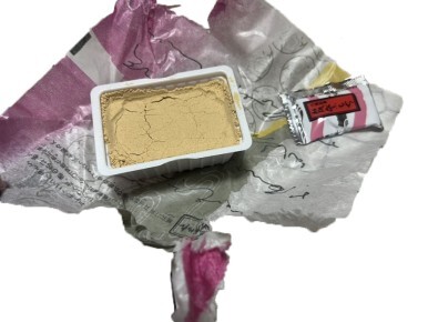 유루캠) 먹고 나서 굿즈였단 사실을 깨달음_1.jpg