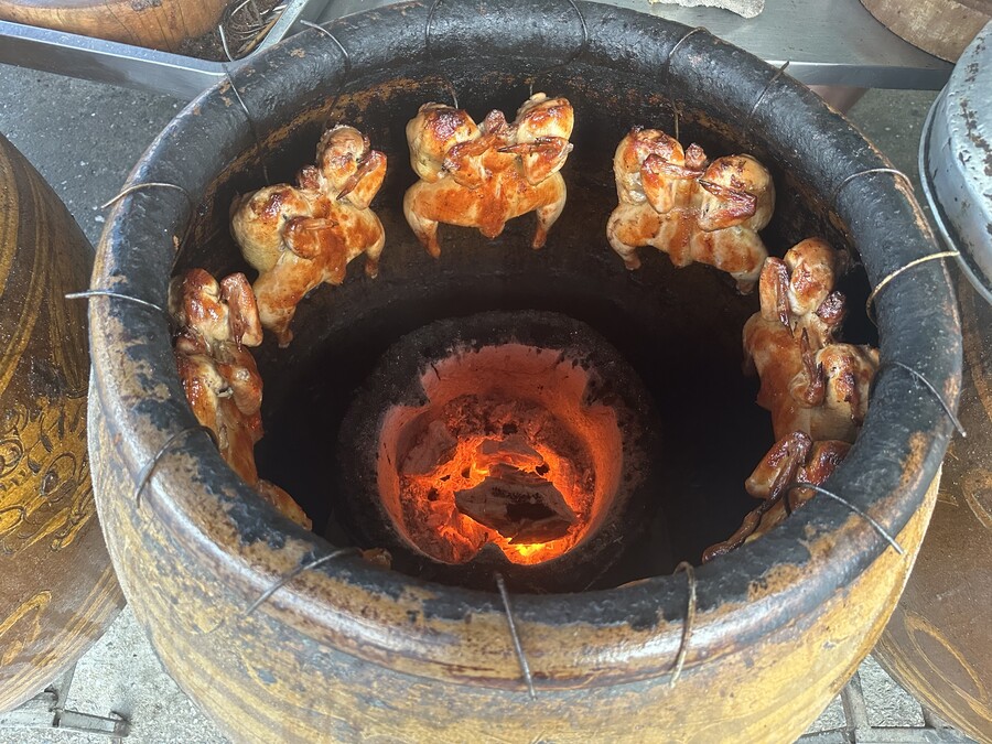 태국) 항아리로 구운 무껍과 까이양._2.jpeg
