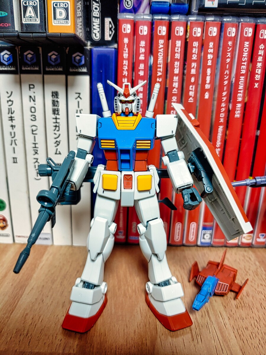 [HG] 건프라 스타터 세트 - 건담 vs.양산형 자쿠_8.jpg