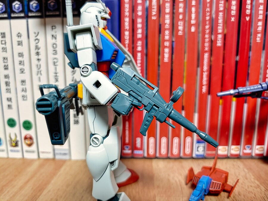 [HG] 건프라 스타터 세트 - 건담 vs.양산형 자쿠_14.jpg