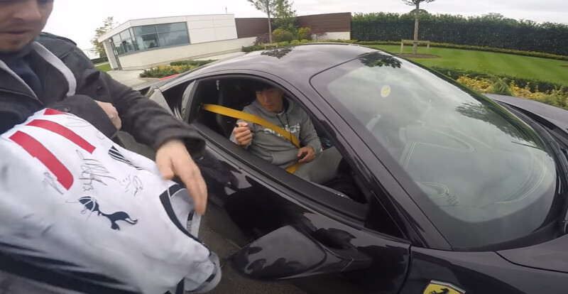축구) 엄청나게 검소한 손흥민의 자동차.jpg_1.png