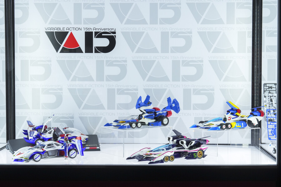 [메가하우스] 배리어블 액션 시리즈 15주년 기념 전시_2.jpg