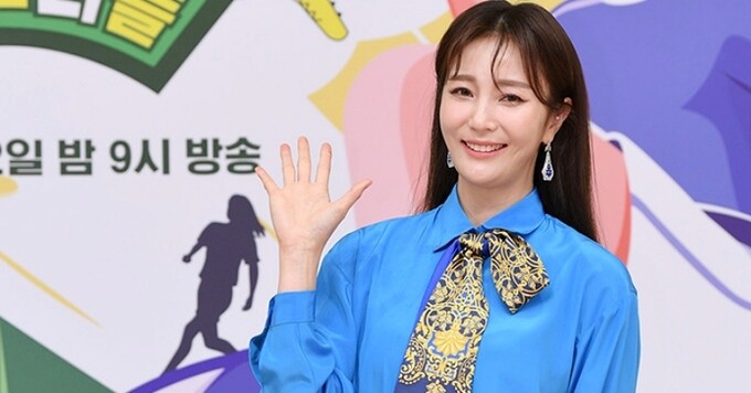 [공식] 안혜경♥방송업 종사자, 9월 비공개 결혼식_1.jpg