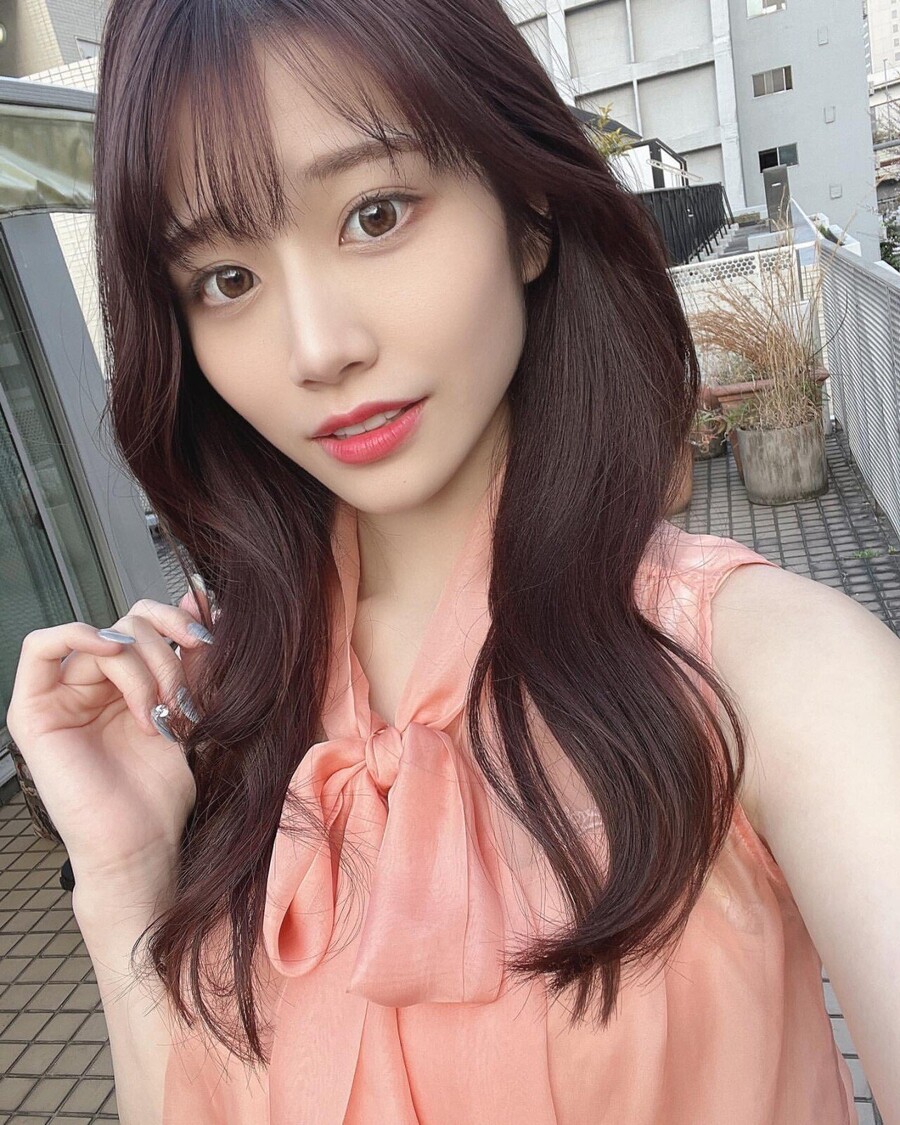 AV커뮤니티 외모 압도적1위 누나.gif_1.jpg