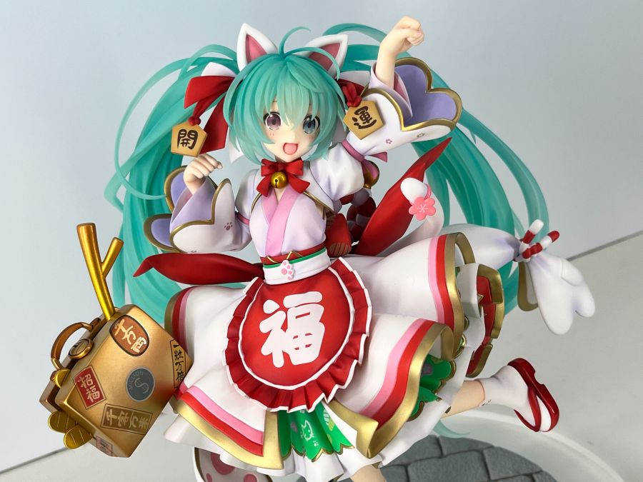 [카도카와] 1/7 하츠네미쿠 _마네키 미쿠 ver_2.jpeg