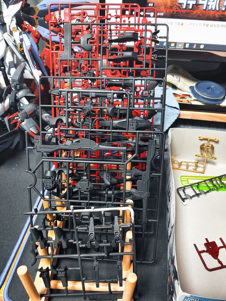 [HG] 철물점 락카 - 건담 파렉트 블랙_4.jpg