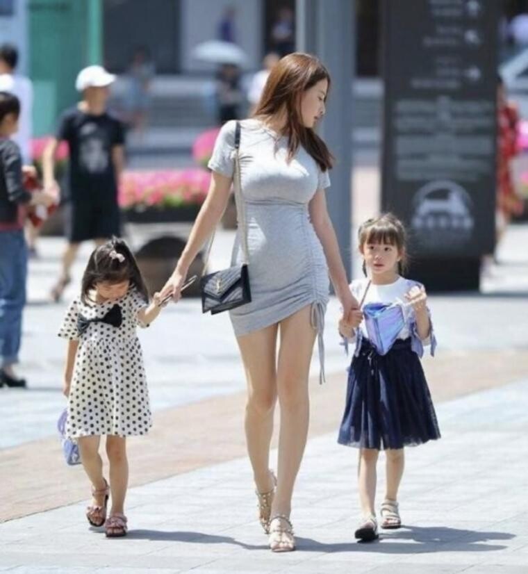 결혼이 불가항력이었던 누나들.jpg_2.jpg