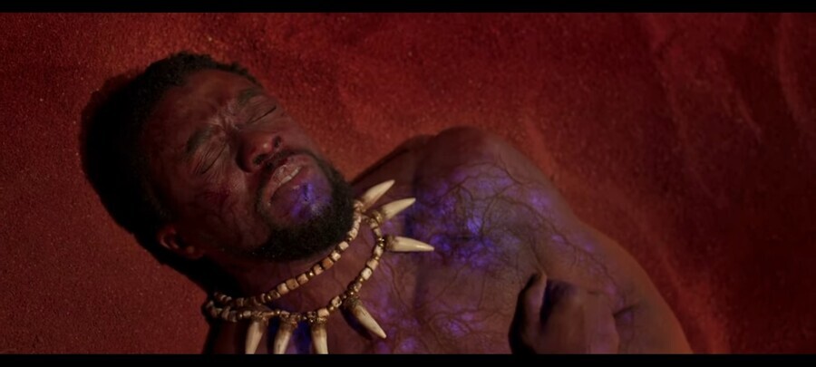 [MCU] 한국인만 집중 못한 장면.JPG_1.jpg