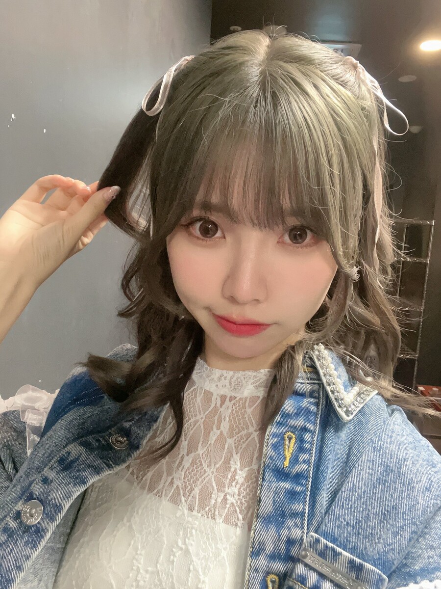 럽라) [성우] 리유 내한 발표 기념 랜덤짤_7.jpg