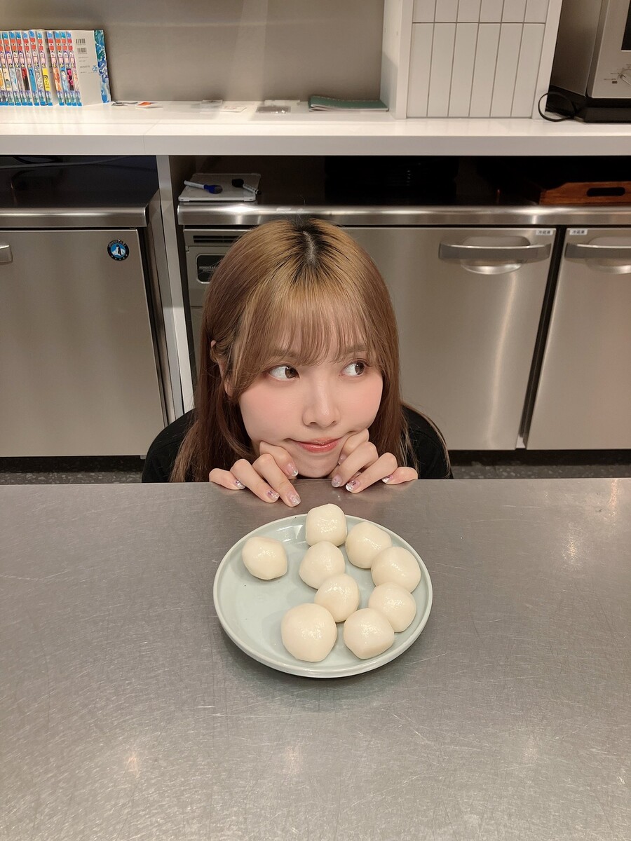 럽라) [성우] 리유 내한 발표 기념 랜덤짤_10.jpg