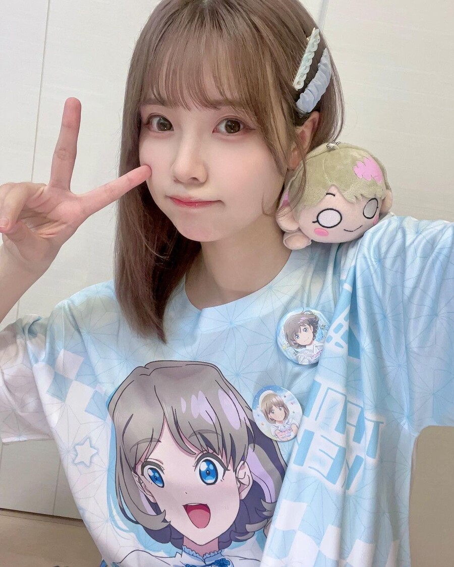 럽라) [성우] 리유 내한 발표 기념 랜덤짤_44.jpg