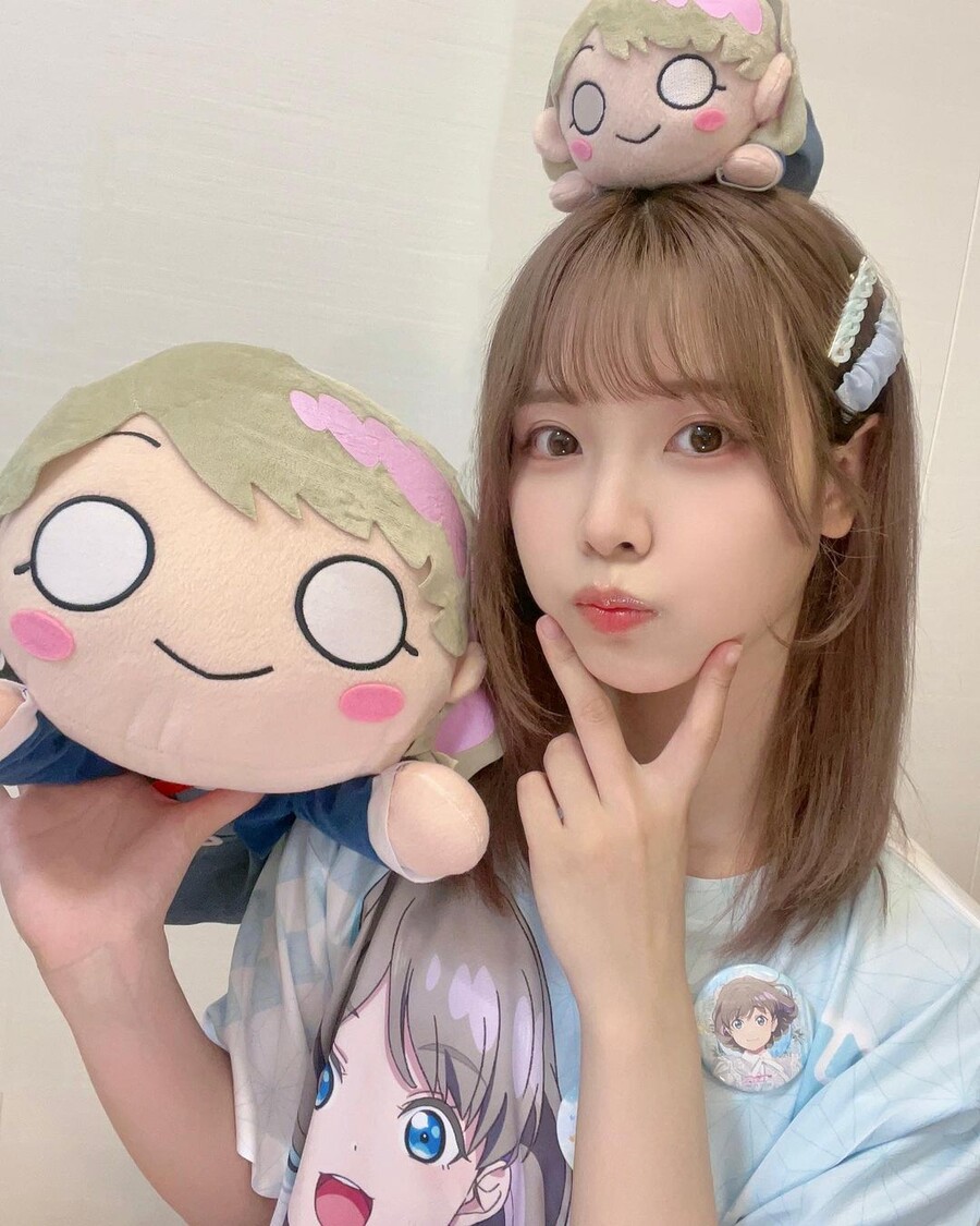 럽라) [성우] 리유 내한 발표 기념 랜덤짤_45.jpg