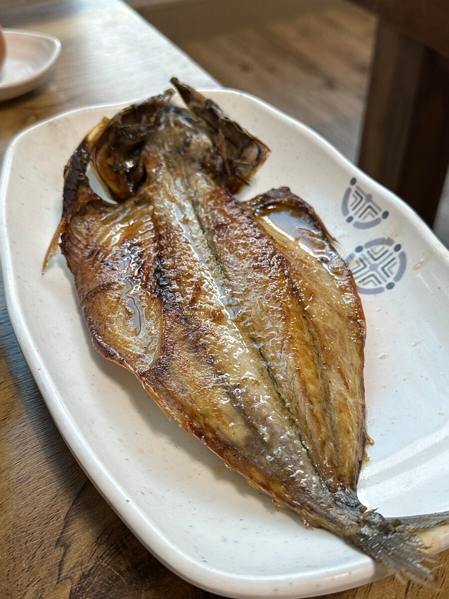 한국이랑 일본 생선구이 스타일이 좀 다른가