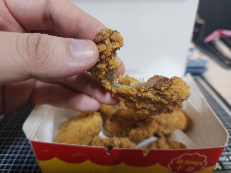 롯데리아 깡돼후 돼지갈비 후라이드를 먹어보았습니다._4.jpg