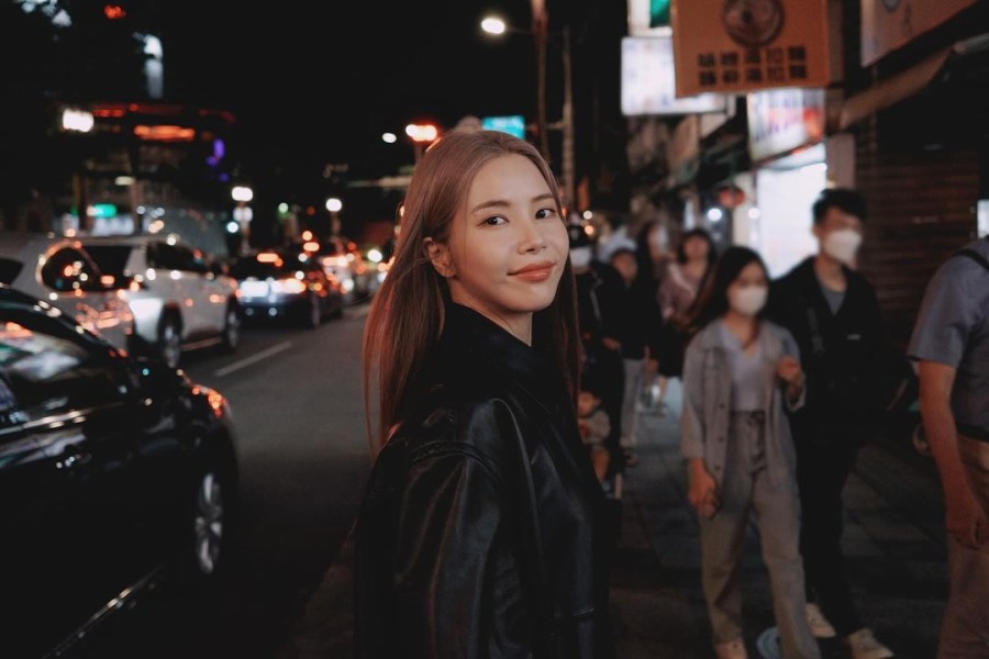 231102.솔라.인스타그램 1.jpg