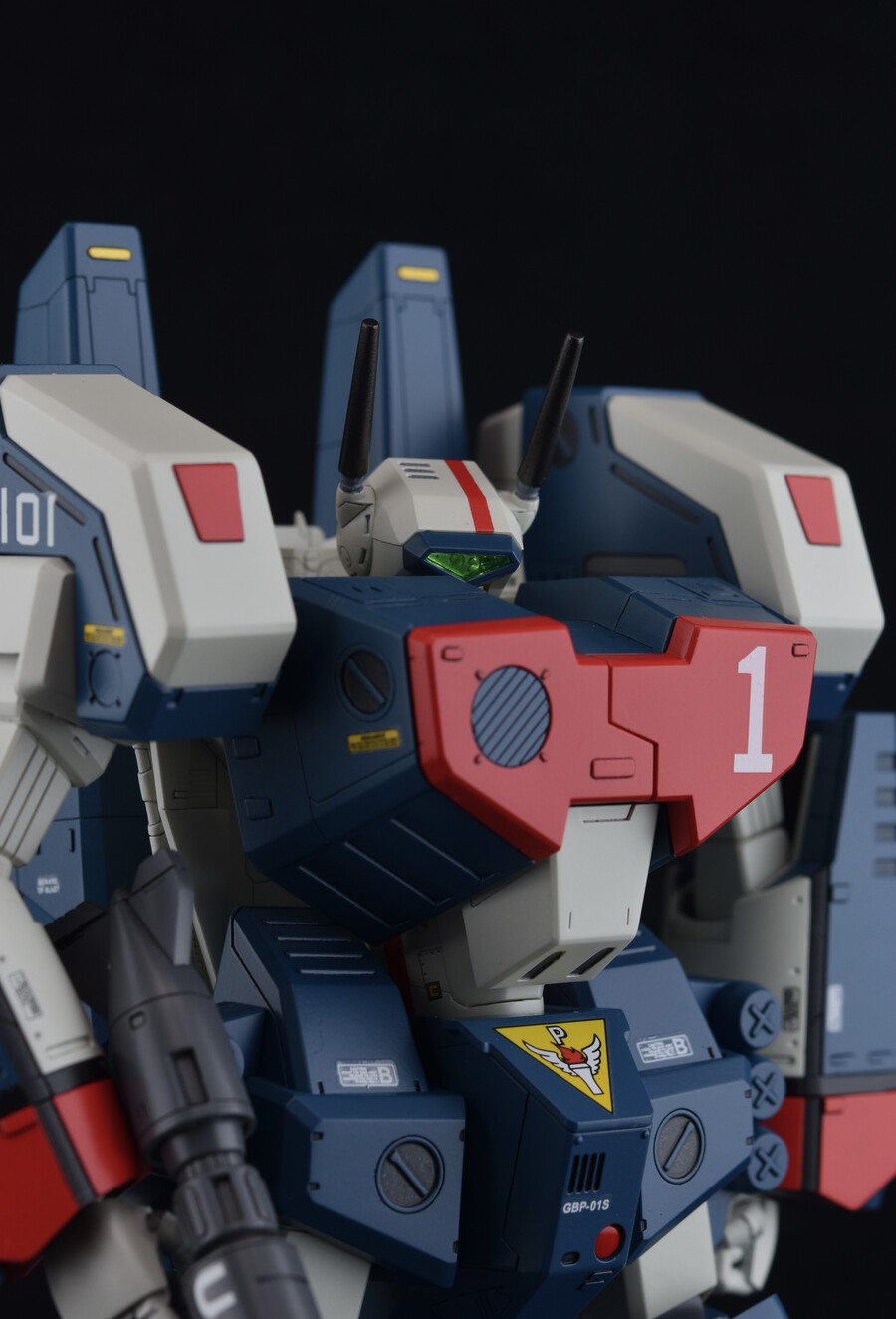 [하세가와] 1/72 아머드 발키리 VF-1J ARMORED VALKYRIE_19.jpg