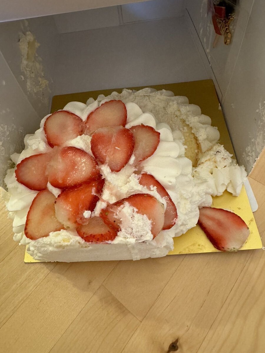 일본 크리스마스 케이크 배송 참사.jpg_6.jpg