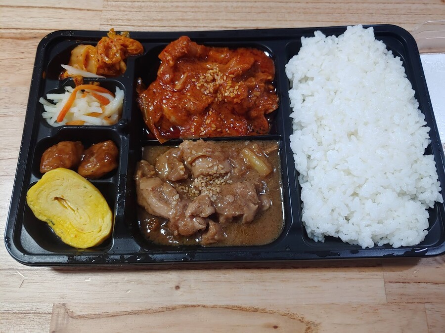 매콤&마늘닭갈비 도시락과 바삭오렌지치킨_2.jpg